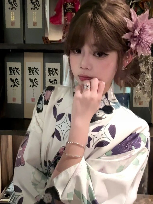 Traditionele paarse kimono-bad - Japanese Women Formal Wear recensie en prijs